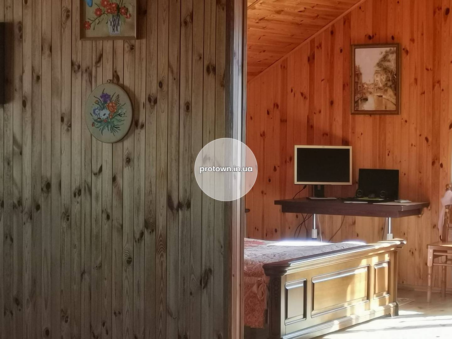 Продажа дома из красного кирпича, 17 соток. От Киева 900м